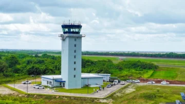 Con RD$819 millones convertirán Base Aérea de San Isidro en pista alterna del AILA Con RD$819 millones convertirán Base Aérea de San Isidro en pista alterna del AILA