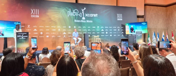 Francella-ante-los-periodistas-en-Premios-Platino-Xcaret-.-Foto-JRSOSA