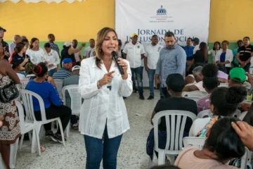 Gobierno lleva jornada social a Pedro Brand y abre ventanilla para trámites de programas estatales