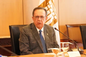 Héctor Valdez Albizu advierte impacto económico del conflicto en Medio Oriente