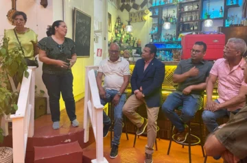 28 negocios cierran en la Zona Colonial: comerciantes denuncian abandono y promesas incumplidas