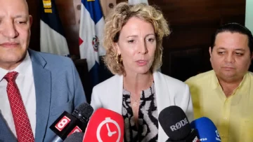 Embajadora de Francia evita aconsejar a RD sobre migración haitiana: “Cada país es soberano”