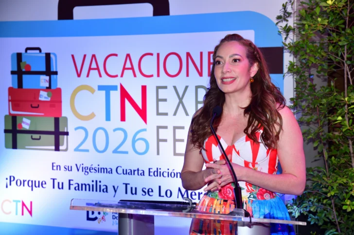 Miralba-Ruiz-maestra-de-ceremonia-del-evento-728x485