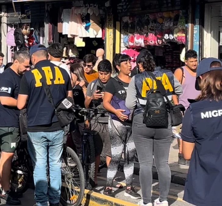 Milei imita a Trump y se lanza a la caza de migrantes en Argentina