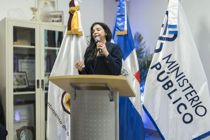 Procuradora Yeni Berenice: 