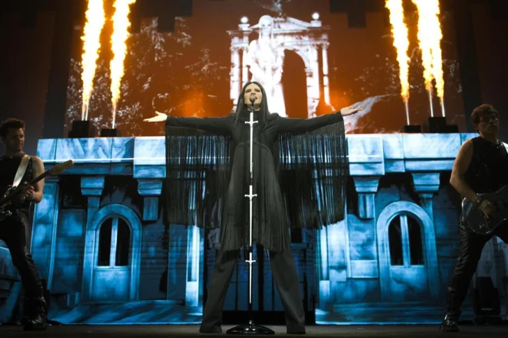 Hoy se presenta Laura Pausini: estos son los horarios y recomendaciones
