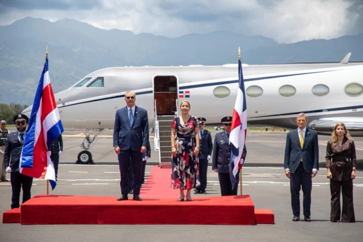 Presidente-Abinader-en-Costa-Rica-728x486