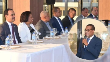 Radhamés Silverio sostiene encuentro con profesores titulares y meritísimos de la UASD
