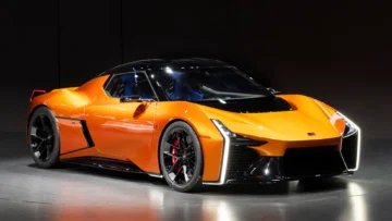 Toyota se enfoca en vehículos eléctricos para contrarrestar amenaza china