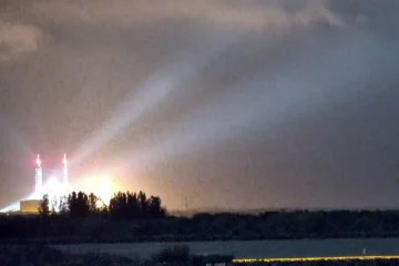 Un cohete de Blue Origin explota en Florida durante una prueba previa a su lanzamiento