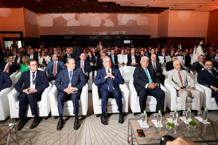 Abinader promociona a RD como destino clave para inversión y nearshoring en Congreso Mundial de Zonas Francas Abinader promociona a RD como destino clave para inversión y nearshoring en Congreso Mundial de Zonas Francas