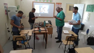 Privados de libertad de Rafey Hombres reciben capacitación en impresión y grabado láser