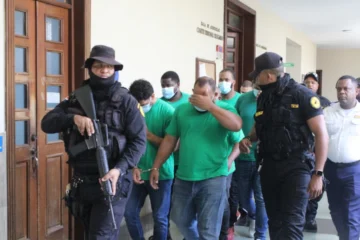 Dictan un año de prisión preventiva y declaran complejo caso de presunta estafa de más de RD$ 200 millones contra el Banco BHD Dictan un año de prisión preventiva y declaran complejo caso de presunta estafa de más de RD$ 200 millones contra el Banco BHD