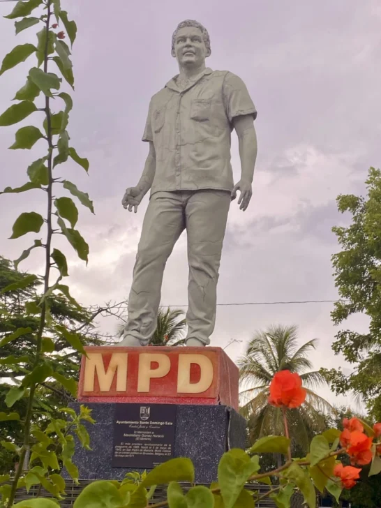 Conmemoran 55 aniversario del asesinato del líder revolucionario Maximiliano Gómez (El Moreno) Conmemoran 55 aniversario del asesinato del líder revolucionario Maximiliano Gómez (El Moreno)