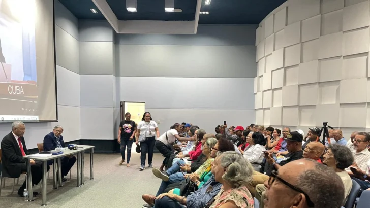 María Teresa Cabrera respalda manifiesto dominicano de solidaridad con Cuba y denuncia “maniobras” de EE. UU.