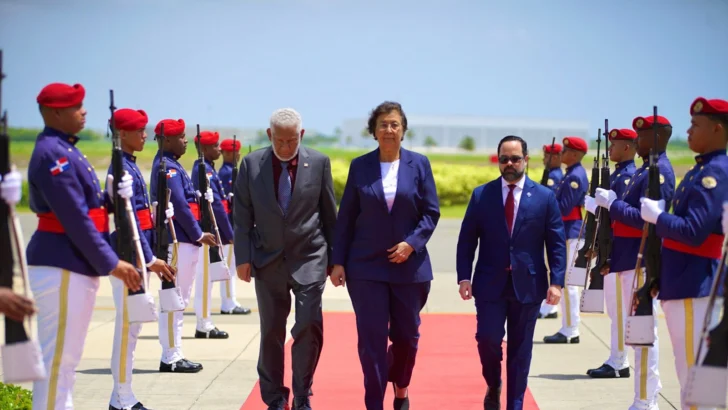 En vivo: Llegada de la presidenta de Surinam, Jennifer Geerlings-Simons, al Palacio Nacional