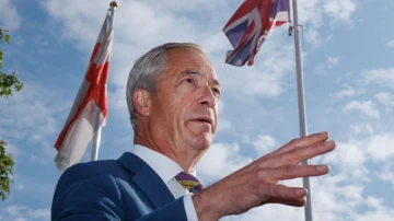 El partido de derecha Reform UK arrasa en las elecciones municipales de Reino Unido con su discurso centrado en la inmigración