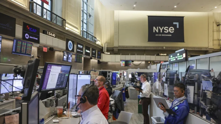 Wall Street cierra mixto tras subida de la inflación en EEUU y del precio del petróleo