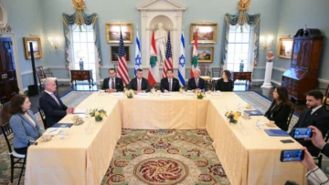 Nueva ronda de conversaciones Israel-Líbano, mientras los ataques deterioran la tregua