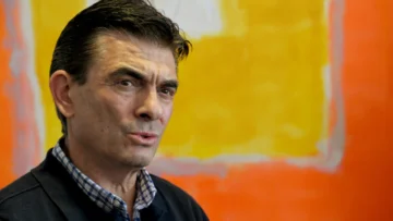 Presidente de Bolivia promulga ley que elimina límites al estado de excepción en medio de la crisis Presidente de Bolivia promulga ley que elimina límites al estado de excepción en medio de la crisis