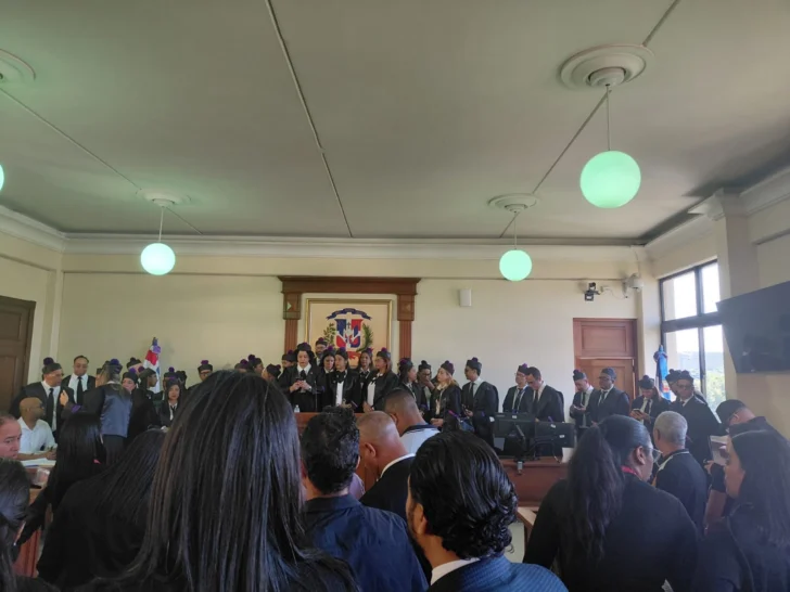 La profesional reconoció los avances en la modernización de la administración de justicia, pero subrayó que los problemas más básicos —como evitar la acumulación de expedientes— siguen sin resolverse.