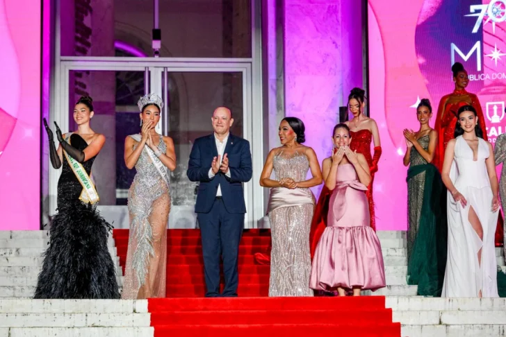 Santiago presenta candidatas al Miss República Dominicana 2026 en el Monumento a los Héroes de la Restauración