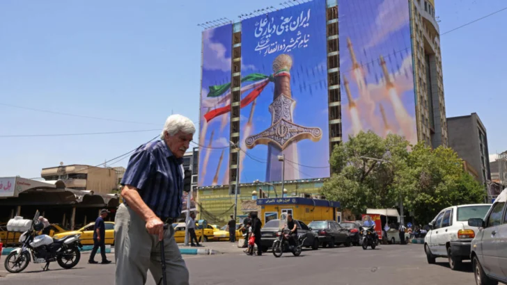 Irán bombardea Kwait, Jordania y Baréin tras nuevos ataques de EEUU