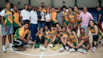 San Carlos se corona bicampeón del Baloncesto Superior Femenino del Distrito