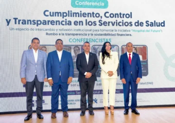 Contraloría y Contrataciones Públicas orientan a hospitales sobre controles, compras y uso de fondos públicos
