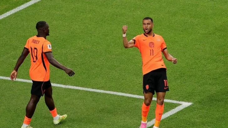 Países Bajos aplasta a Suecia y asegura su clasificación con goleada 5-1