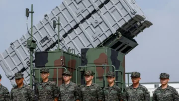 Guardacostas taiwaneses se movilizan ante las maniobras militares de China