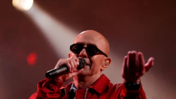 Muere a los 77 años el Indio Solari, la voz que convirtió al rock argentino en un fenómeno de masas