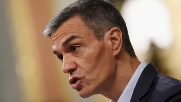 España: Sánchez descarta comicios anticipados y acusa a la oposición de crear sensación de corrupción generalizada