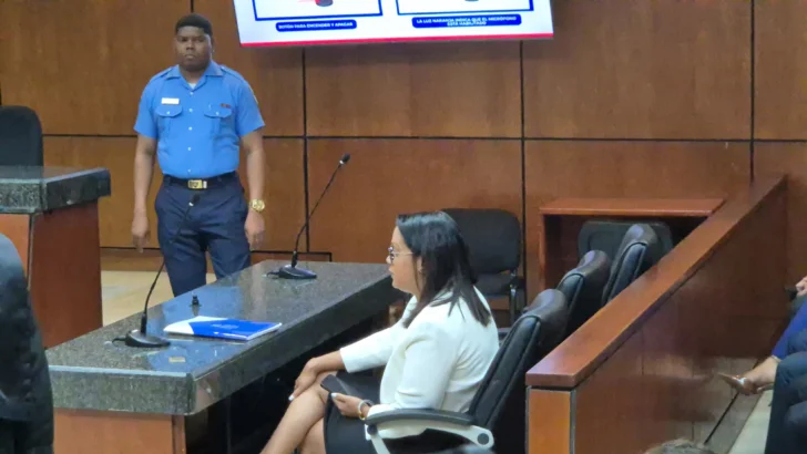 SCJ aplaza conocimiento de acusación contra Mirna Ortiz por querella de difamación e injuria