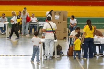 La elección del sucesor del presidente colombiano Gustavo Petro avanza sin incidentes La elección del sucesor del presidente colombiano Gustavo Petro avanza sin incidentes