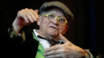 Muere a los 88 años David Hockney, pilar del arte pop y uno de los artistas británicos más influyentes de la era moderna Muere a los 88 años David Hockney, pilar del arte pop y uno de los artistas británicos más influyentes de la era moderna
