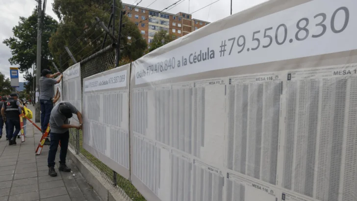 Colombianos inician votación para elegir al presidente que sucederá a Gustavo Petro
