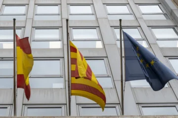 Cae el petróleo y suben las bolsas con el acuerdo entre EE.UU. e Irán