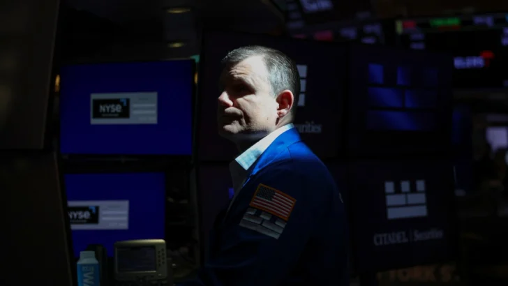 Amenazas de Trump de más misiles contra Irán llevan a Wall Street a cerrar en rojo