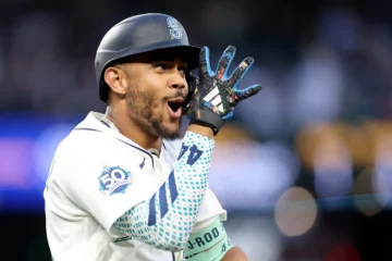 MLB: resultados y posiciones. Julio Rodríguez impulsa 8va. victoria consecutiva de Seattle