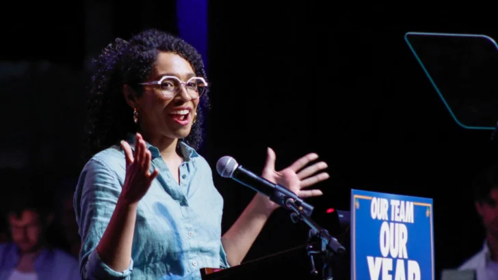 Darializa Ávila supera a Adriano Espaillat con el 82% del escrutinio en primarias demócratas Darializa Ávila supera a Adriano Espaillat con el 82% del escrutinio en primarias demócratas