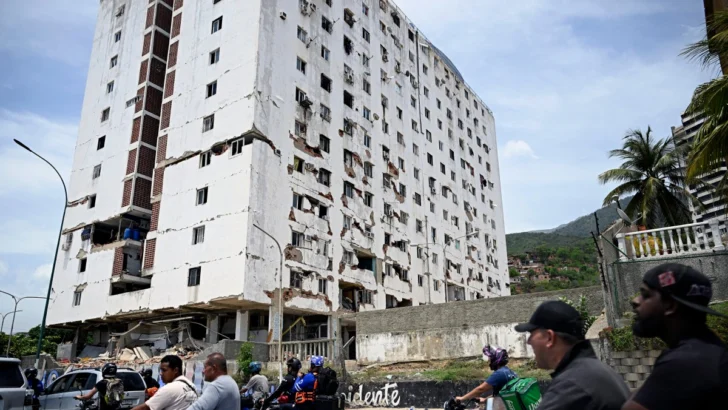 Venezuela bajo los escombros: la hora de la solidaridad sin fronteras