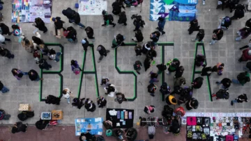 Argentina: Masiva manifestación del movimiento “Ni Una Menos” tras el asesinato de una joven