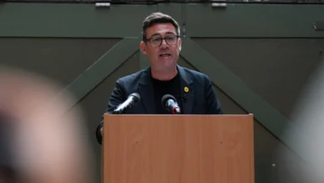 Reino Unido: Andy Burnham, probable sucesor de Starmer, promete una 