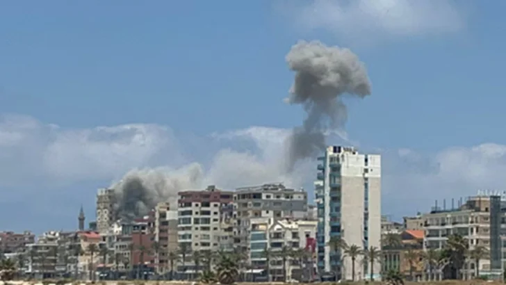 EEUU cumple amenaza y lanza ataques contra Irán en represalia por derribo de helicóptero