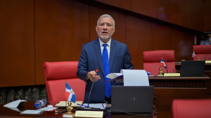 Taveras propone eliminar prisión por difamación y derogar delito de ultraje a funcionarios