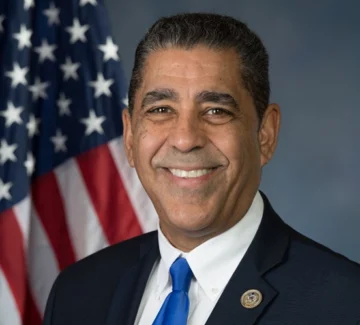 Sindicato de trabajadores de Nueva York respalda la reelección de Espaillat