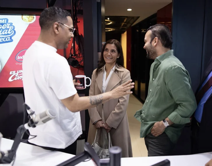 Embajadora de EEUU dice que Alofoke es su amigo y que muchos no perciben su profundidad y compromiso