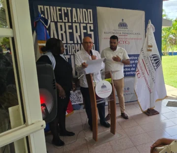 CTC de Guaymate reúne a jóvenes en jornada sobre inteligencia artificial y emprendimiento digital