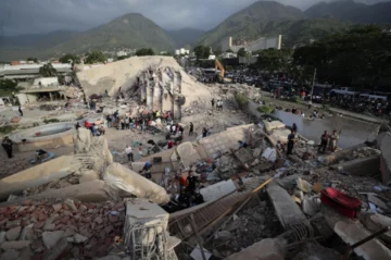 Venezuela ha recibido a más de 1.600 rescatistas para atender a víctimas de los terremotos